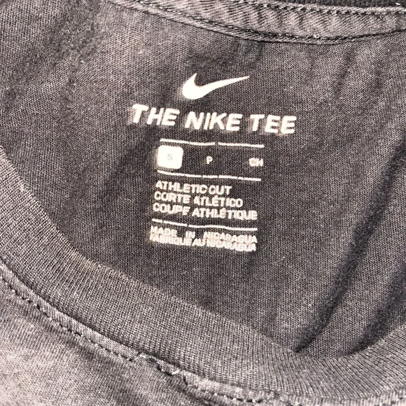 3 Nike Shirts - adult Small - Picture 8 of 9